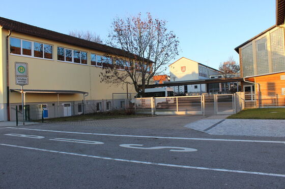 Grund- und Mittelschule