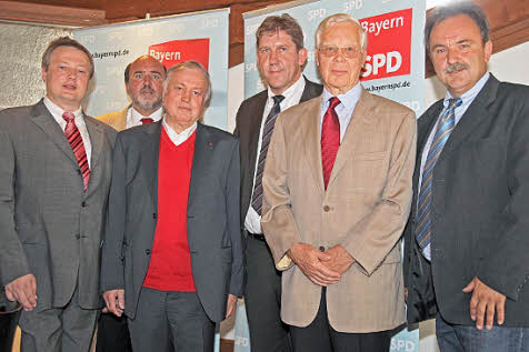 KV-Vors. Deinlein, OV-Vors. Schick, Festredner Ludwig Stiegler MdB, Andreas Schwarz, Dr. de With und Klemens Wölfel